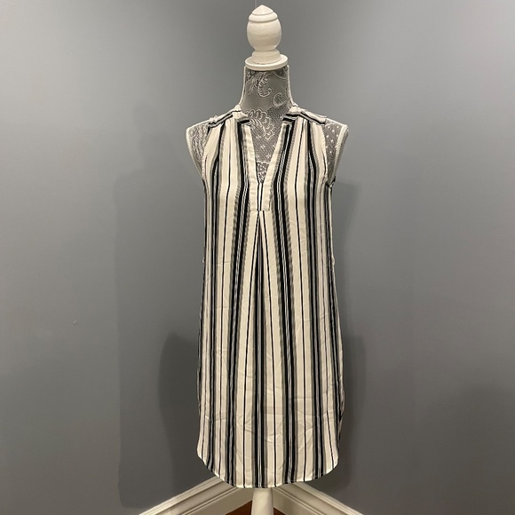 H&M Striped Shift Dress - Picture 2 of 7